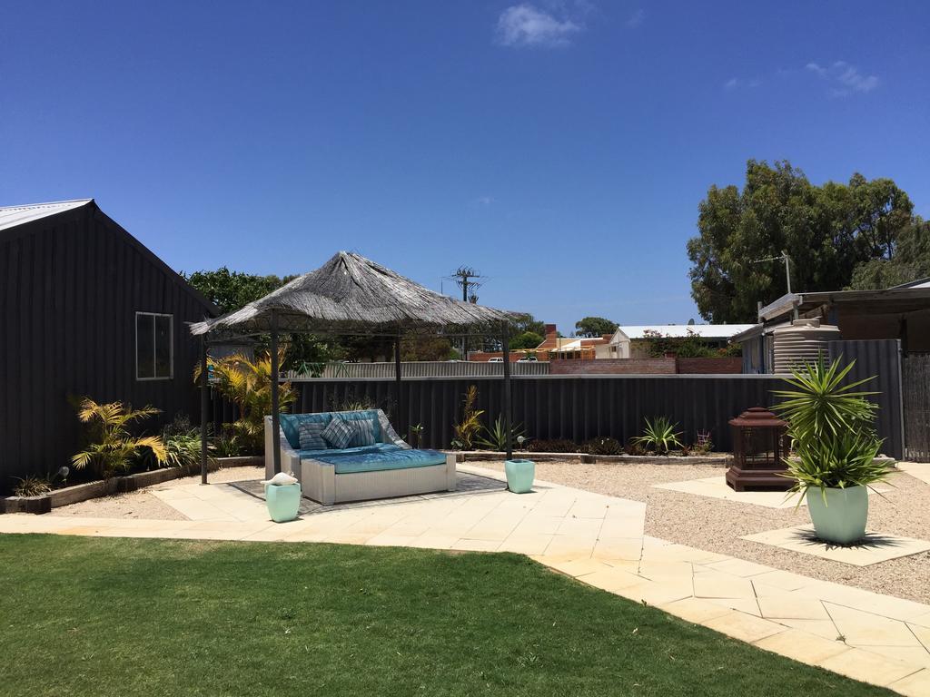 Holiday home Aqua Shack *